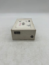 Load image into Gallery viewer, Parker 8-8 FE-SS Female Elbow, 1/2&quot; FNPT x 1/2&quot; FNPT, 316SS *Box of (4)* (New)