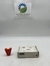 Load image into Gallery viewer, Parker 8-8 FE-SS Female Elbow, 1/2&quot; FNPT x 1/2&quot; FNPT, 316SS *Box of (4)* (New)