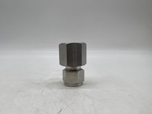Load image into Gallery viewer, Parker 8FSC8N-316 A-LOK Female Connector, 1/2" Tube OD x 1/2" FNPT, *Box of (18)* (Open Box)