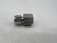 Load image into Gallery viewer, Parker 8FSC8N-316 A-LOK Female Connector, 1/2" Tube OD x 1/2" FNPT, *Box of (18)* (Open Box)