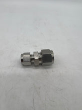 Load image into Gallery viewer, Parker 8RU6-316 A-LOK Straight Union, 1/2&quot; Tube x 3/8&quot; Tube, *Lot of (105)* (No Box)