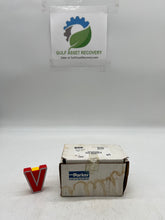 Load image into Gallery viewer, Parker 8FSC16N-316 A-LOK Female Connector 1/2" Tube x 1" FNPT *Box of (5)* (New)