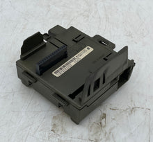 Load image into Gallery viewer, Siemens 6ES7654-7HY00-0XA0 Simatic S7 Bus Module For Y Coupler (Used)