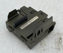 Load image into Gallery viewer, Siemens 6ES7654-7HY00-0XA0 Simatic S7 Bus Module For Y Coupler (Used)