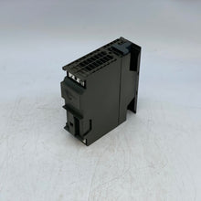 Load image into Gallery viewer, Siemens 6ES7334-0CE01-0AA0 Analog Output Module (Used)