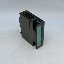 Load image into Gallery viewer, Siemens 6ES7334-0CE01-0AA0 Analog Output Module (Used)