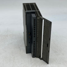 Load image into Gallery viewer, Siemens 6ES7334-0CE01-0AA0 Analog Output Module (Used)