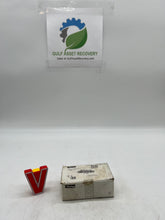 Load image into Gallery viewer, Parker 12MSC8N-316 A-LOK Male Connect 3/4" Tube x 1/2" MNPT *Box of (5)* (New)