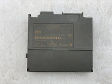 Load image into Gallery viewer, Siemens 6ES7332-5HD01-0AB0 Analog Output Module (Used)