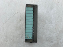 Load image into Gallery viewer, Siemens 6ES7332-5HD01-0AB0 Analog Output Module (Used)