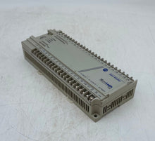 Load image into Gallery viewer, Allen-Bradley 1761-L32BBB Ser E MicroLogix 1000 Controller (Used)