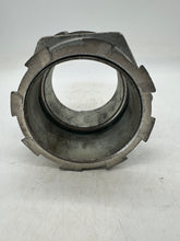 Load image into Gallery viewer, Thomas &amp; Betts 5240 4&quot; Iron LiquidTight Conduit Connector, Straight (No Box)