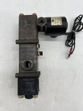 Load image into Gallery viewer, Rexroth R431008007 PD20131-7098 Pilotair Control Valve w/ Solenoid Operator (Used)