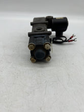 Load image into Gallery viewer, Rexroth R431008007 PD20131-7098 Pilotair Control Valve w/ Solenoid Operator (Used)