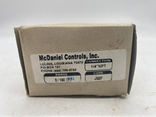 Load image into Gallery viewer, McDaniel Controls J8EP Pressure Gauge, 0-160 PSI, 1/4&quot; NPT, 316SS (Open Box)