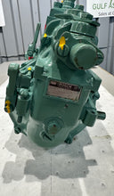 Load image into Gallery viewer, Bosch 0401840104 Automotive Diesel Injection Pump Assembly, Daimler/Mercedes (Reman)