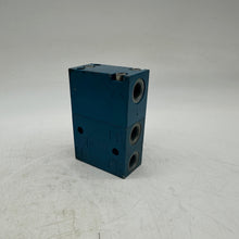 Load image into Gallery viewer, Rexroth Mecman 3710200000/002 Pneumatic Valve (Used)