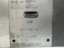 Load image into Gallery viewer, Rexroth 3630840400 Directional Control Valve (Used)