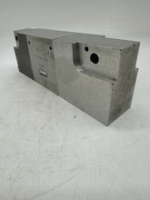Load image into Gallery viewer, Rexroth 3630840400 Directional Control Valve (Used)
