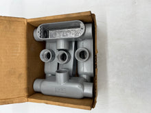 Load image into Gallery viewer, Hubbell Killark OT-2 Type T Outlet Body 3/4", O-Series *Box of (5)* (Open Box)