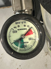 Load image into Gallery viewer, Fangzhan RHZK6/30 6L SCBA Tank w/ Harness, Pressure Gauge (Used)