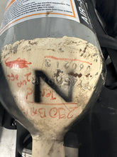Load image into Gallery viewer, Fangzhan RHZK6/30 6L SCBA Tank w/ Harness, Pressure Gauge (Used)