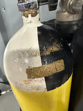 Load image into Gallery viewer, Fangzhan RHZK6/30 6L SCBA Tank w/ Harness, Gauge, Mask, Carrying Case (Used)