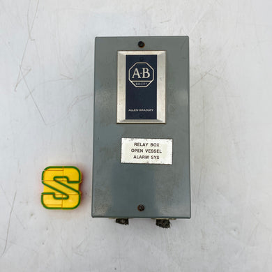 Allen-Bradley 200-E401Z1 Ser A Heavy Duty Pilot 250VDC Max. In Enclosure (Used)
