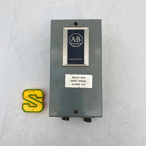 Allen-Bradley 200-E401Z1 Ser A Heavy Duty Pilot 250VDC Max. In Enclosure (Used)