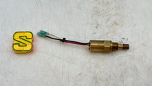 Load image into Gallery viewer, Caterpillar 2W-8915 Water Temperature Sensor (Used)
