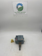 Load image into Gallery viewer, Georgin B6P Temperature Switch (No Box)