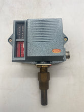Load image into Gallery viewer, Georgin B6P Temperature Switch (No Box)