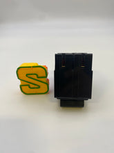 Load image into Gallery viewer, Hyundai TB-5D Circuit Breaker, 2P 15A *Lot of (4)* (No Box)