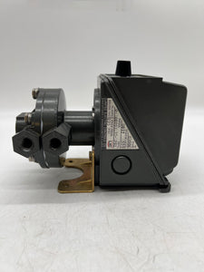 United Electric Controls H300K-559 Pressure Switch, 0-100PSI (No Box)