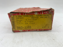 Load image into Gallery viewer, Danfoss 060-1101 KP1 Low Pressure Controller (Open Box)