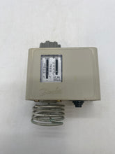 Load image into Gallery viewer, Danfoss 060L1111 KP68 Thermostat (Open Box)