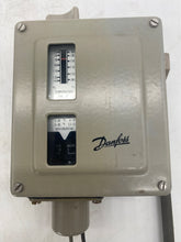 Load image into Gallery viewer, Danfoss 017-506066 RT108 Thermostat, Temperature Control (Open Box)