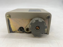 Load image into Gallery viewer, Danfoss 060L1100 KP61 Thermostat (Open Box)