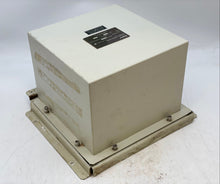 Load image into Gallery viewer, Sperry Marine 03956-1980734 ADG 3000VT Auto Pilot Steering Control (Used)