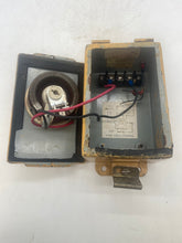 Load image into Gallery viewer, Singer Marine Window Wiper Controller, 115VAC/DC (Used)