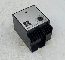 Load image into Gallery viewer, Endress Hauser FTC 220 Nivotester Level Limit Switch (Used)