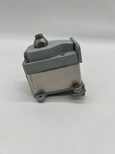 Load image into Gallery viewer, Hose-McCann 22K300 CAT#22 Magneto Generator/MST, CSHM 167 (No Box)