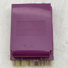 Load image into Gallery viewer, Honewell R7249A1003 UV Amplifier (New)