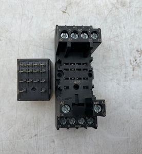 Siemens LZX:PT570024 Plug-In-Relay, 24VDC, 6A, w/ LZS:PT78740 Base (Used)