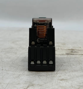 Siemens LZX:PT570024 Plug-In-Relay, 24VDC, 6A, w/ LZS:PT78740 Base (Used)