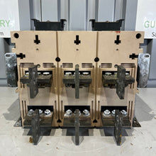 Load image into Gallery viewer, Merlin Gerin M08H1 Masterpact Air Circuit Breaker w/ STR18M Trip Unit, 800A (Used)