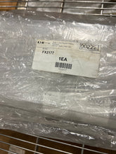 Load image into Gallery viewer, Eaton Crouse-Hinds FX2177 4&#39; Clear Matte Polycarbonate Lens (No Box)