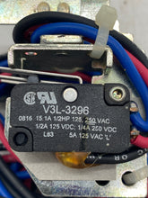 Load image into Gallery viewer, Eaton Cutler-Hammer A3X3LPK Auxiliary Switch (No Box)