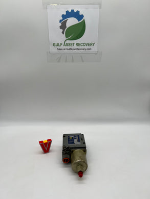 Square D ACW-4 Form-Z4 Pressure Switch, Class 9012, Range 1-20PSI, 10A/600V (Used)
