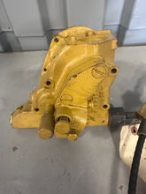 Load image into Gallery viewer, Caterpillar 4L-9515 Fuel Pump Assembly (Used)